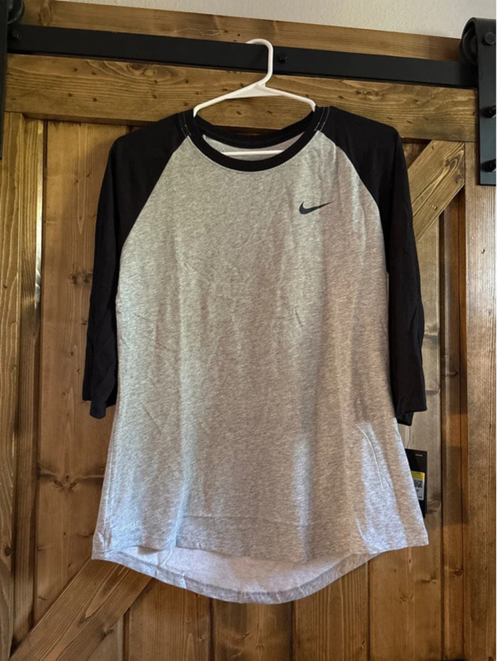 Women’s Nike 3/4 sleeve NWT Training shirt